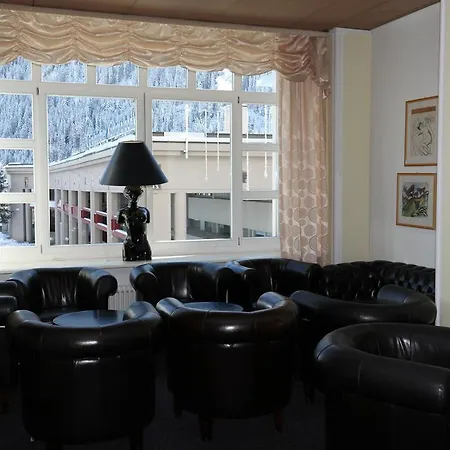 New Renovated In Center Of