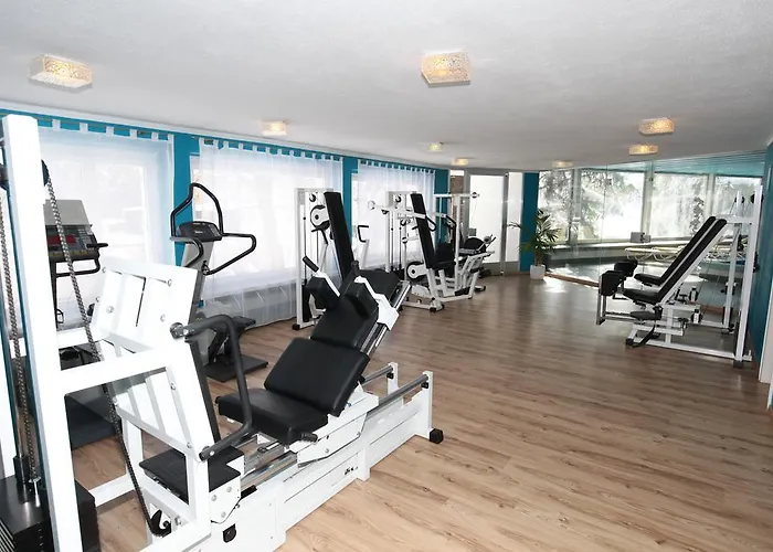 New Renovated In Center Of