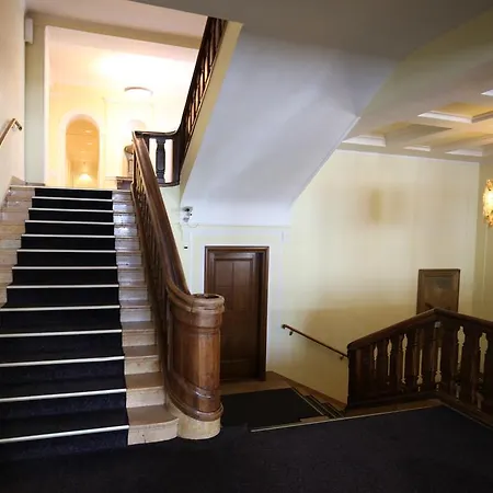 Διαμέρισμα New Renovated In Center Of