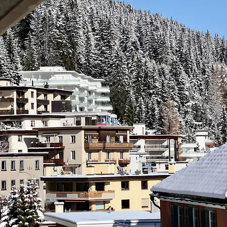 Διαμέρισμα New Renovated In Center Of Νταβός