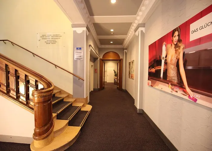 New Renovated In Center Of